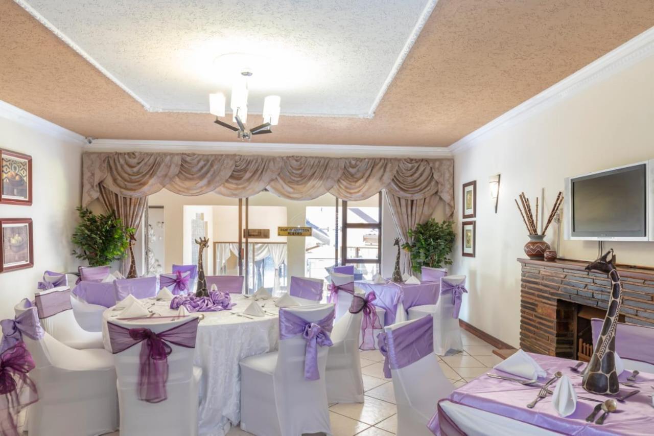 Ecotel Premier Lodge & Conference Centre ベノニ エクステリア 写真