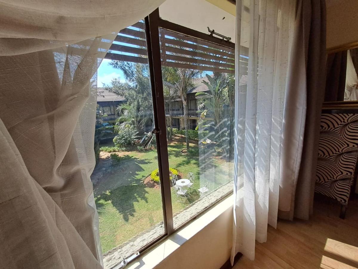 Ecotel Premier Lodge & Conference Centre ベノニ エクステリア 写真