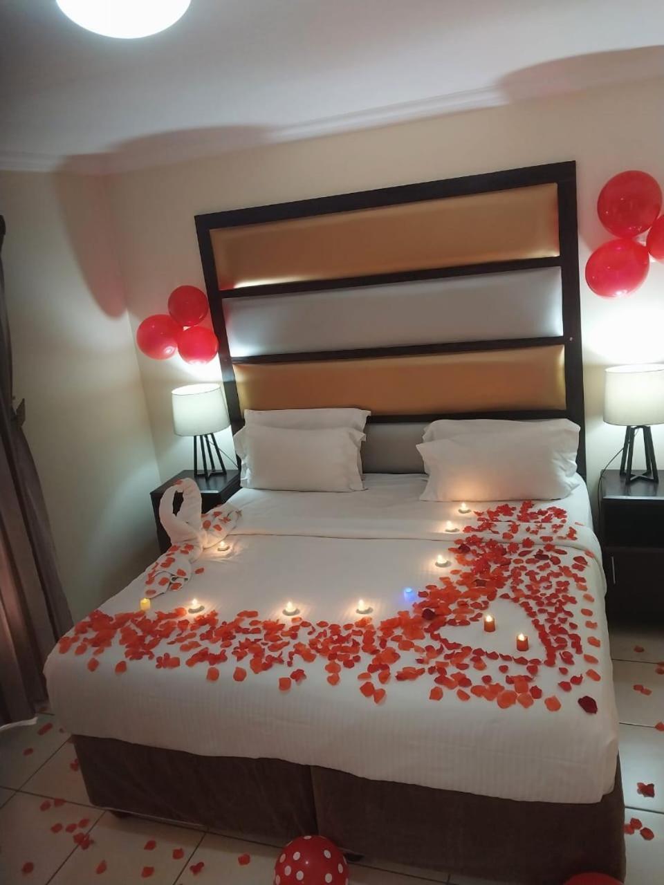 Ecotel Premier Lodge & Conference Centre ベノニ エクステリア 写真