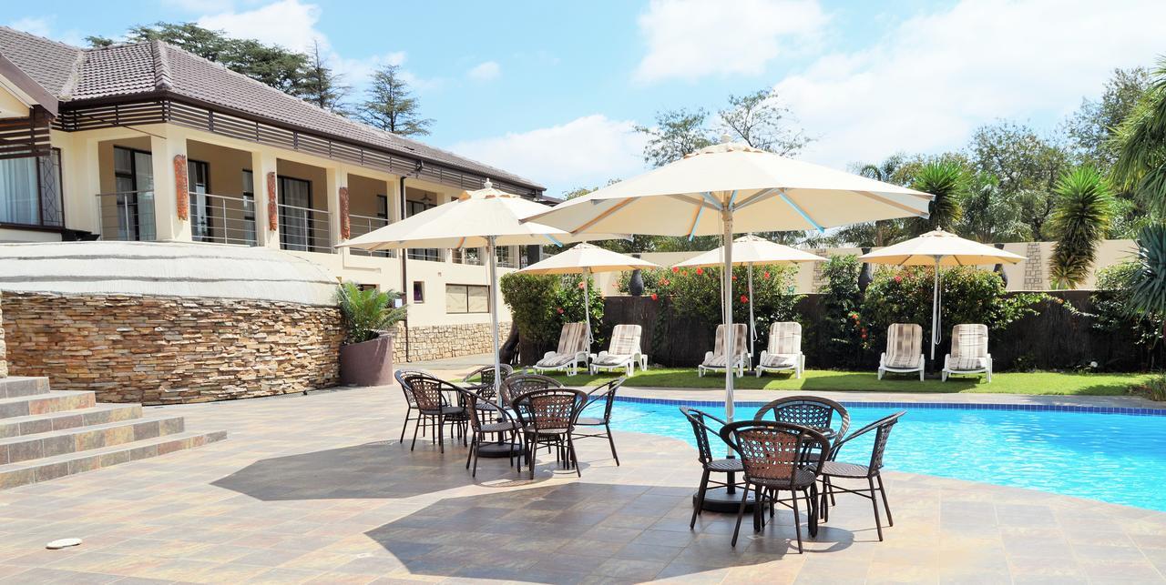 Ecotel Premier Lodge & Conference Centre ベノニ エクステリア 写真
